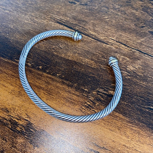 David Yurman Cable Classic Collection Bracelet with 18K Yellow Gold - Picture 3 of 4